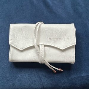 Make up brush holder - white and rose gold